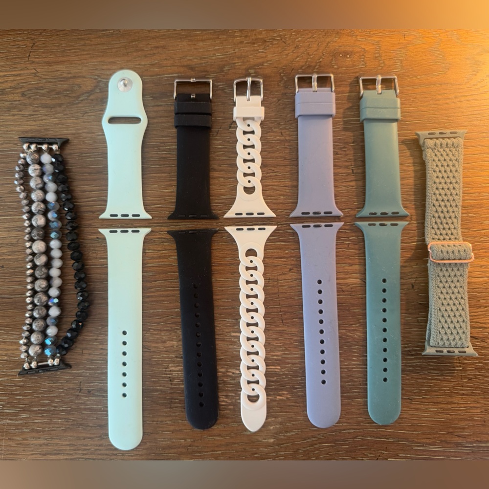 Set of 7 Apple Watch Bands - 44 MM